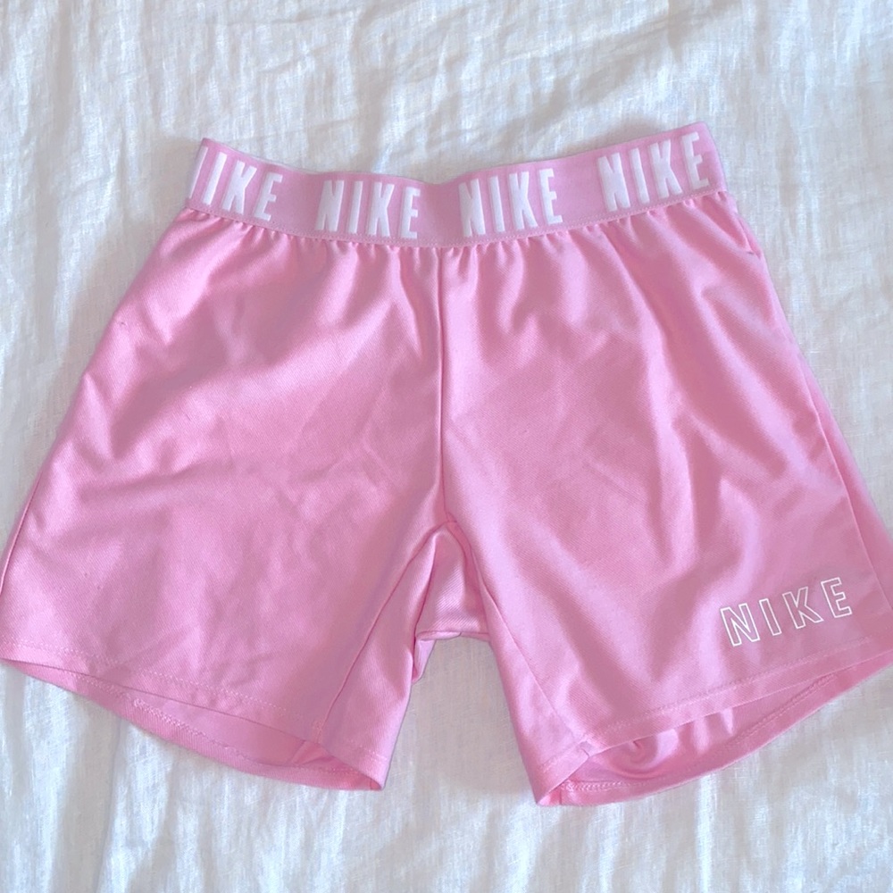 PINK NIKE SHORTS